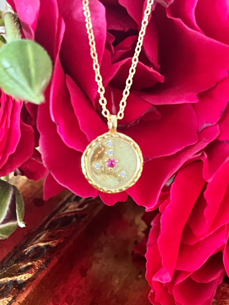 Collier und Ohrringe Pura in Gold